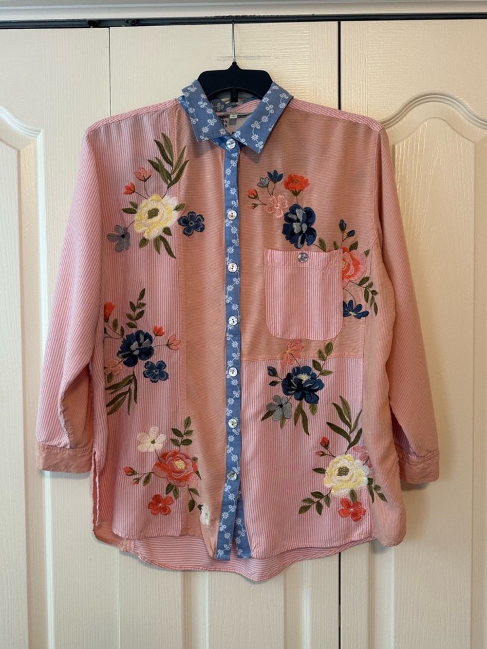 John Mark Women’s Pink Button up with  Floral Embroidery. Sz. L